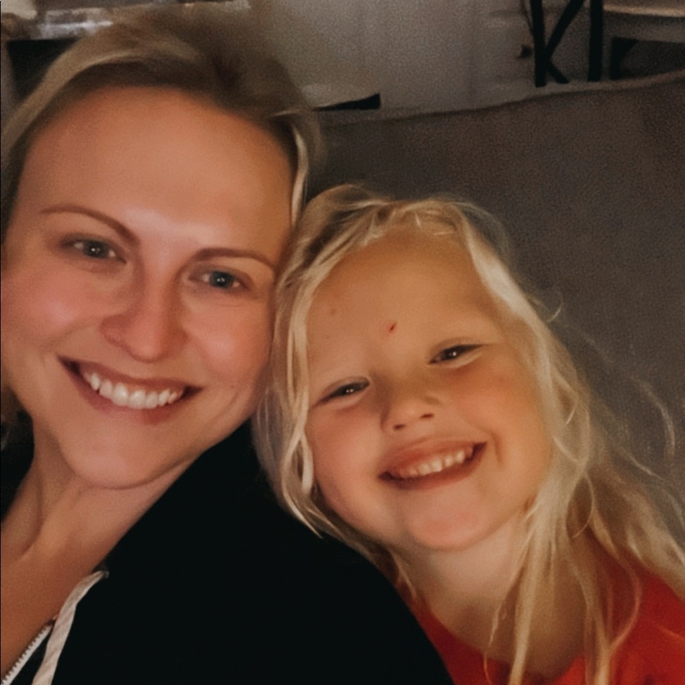 Meet your Posher, Tiffany